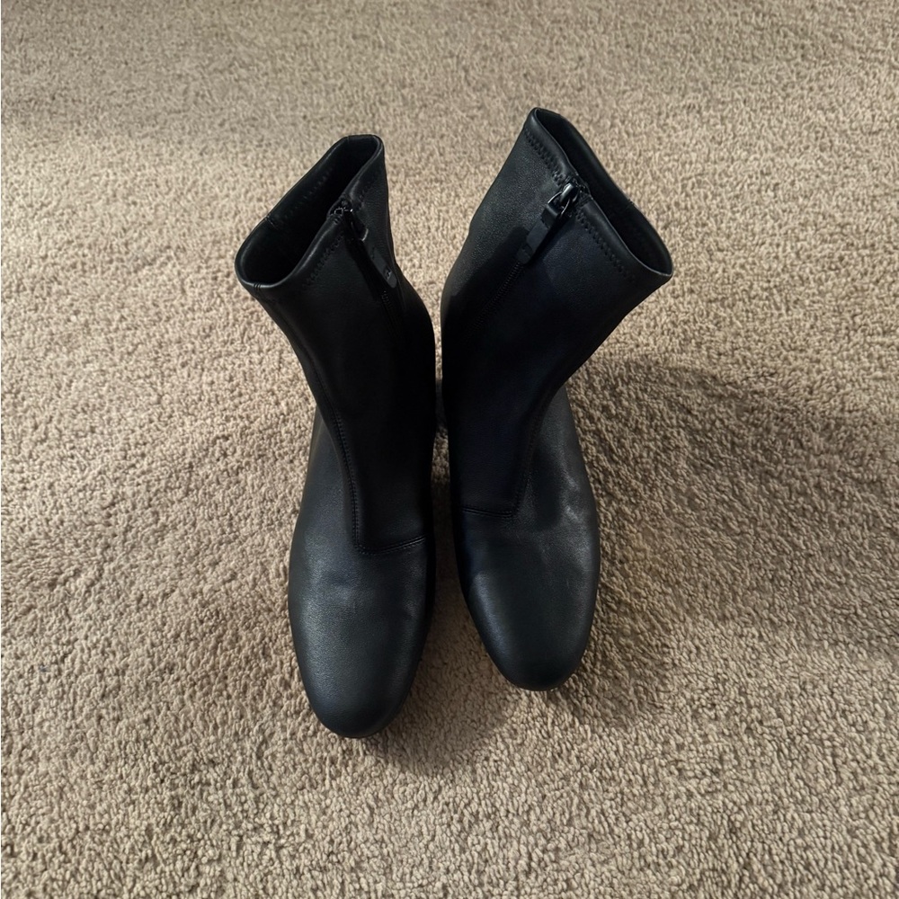 Birdies Sleek Black Ankle Booties